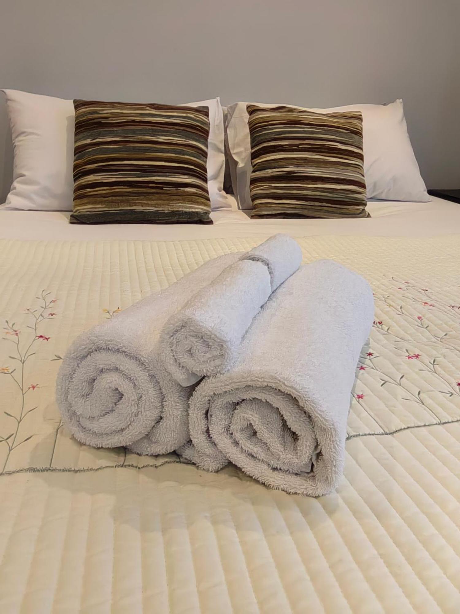 Hot Deal! Sky Stars Garden View Waking To The Beach Close To City Centre Auckland Esterno foto