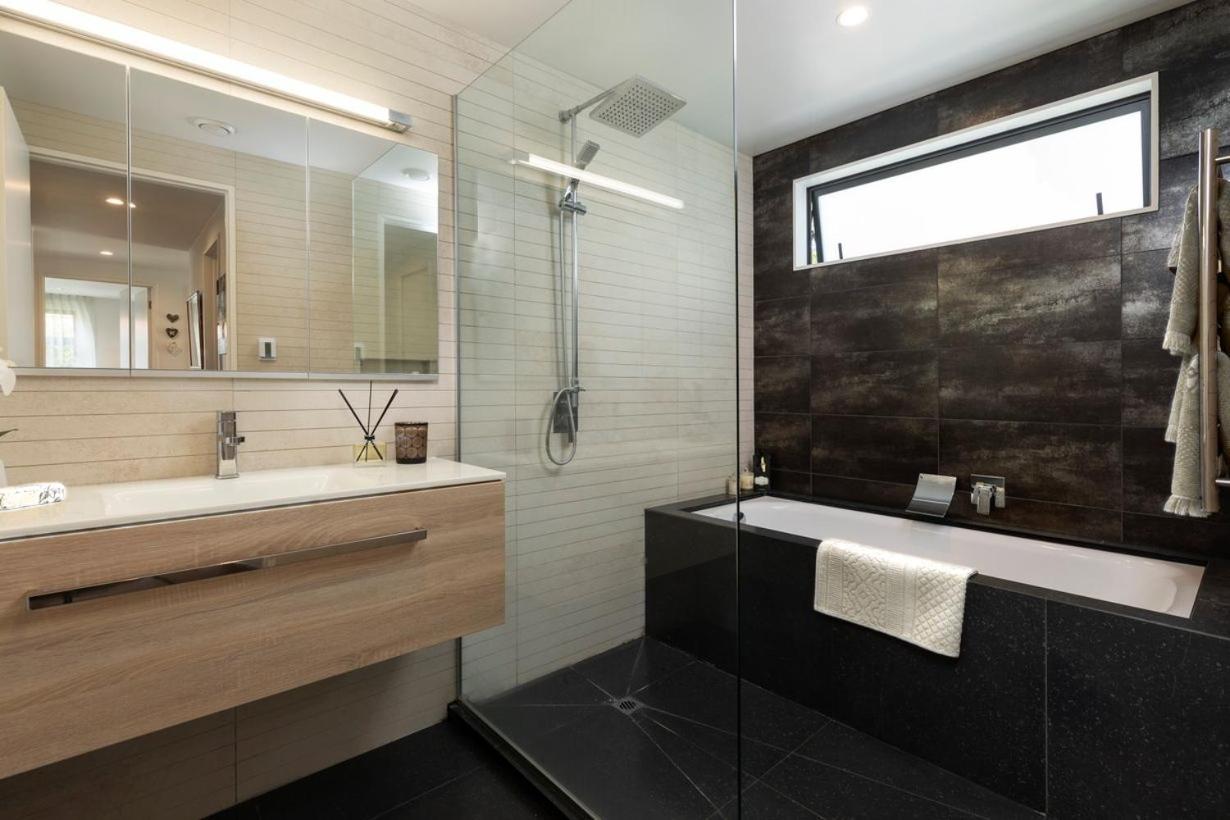Hot Deal! Sky Stars Garden View Waking To The Beach Close To City Centre Auckland Esterno foto